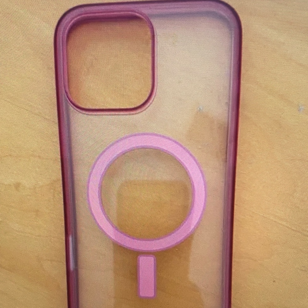 Pink MagSafe-Compatible Phone Case - Picture 4 of 4